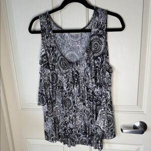 Laura Ashley Women's Patterned Sleeveless w Ruffles Top